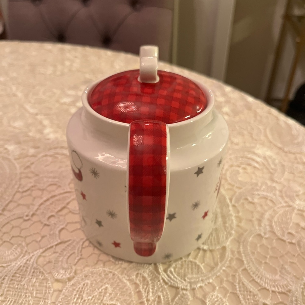 Christmas Tea Pot - Picture 5 of 9